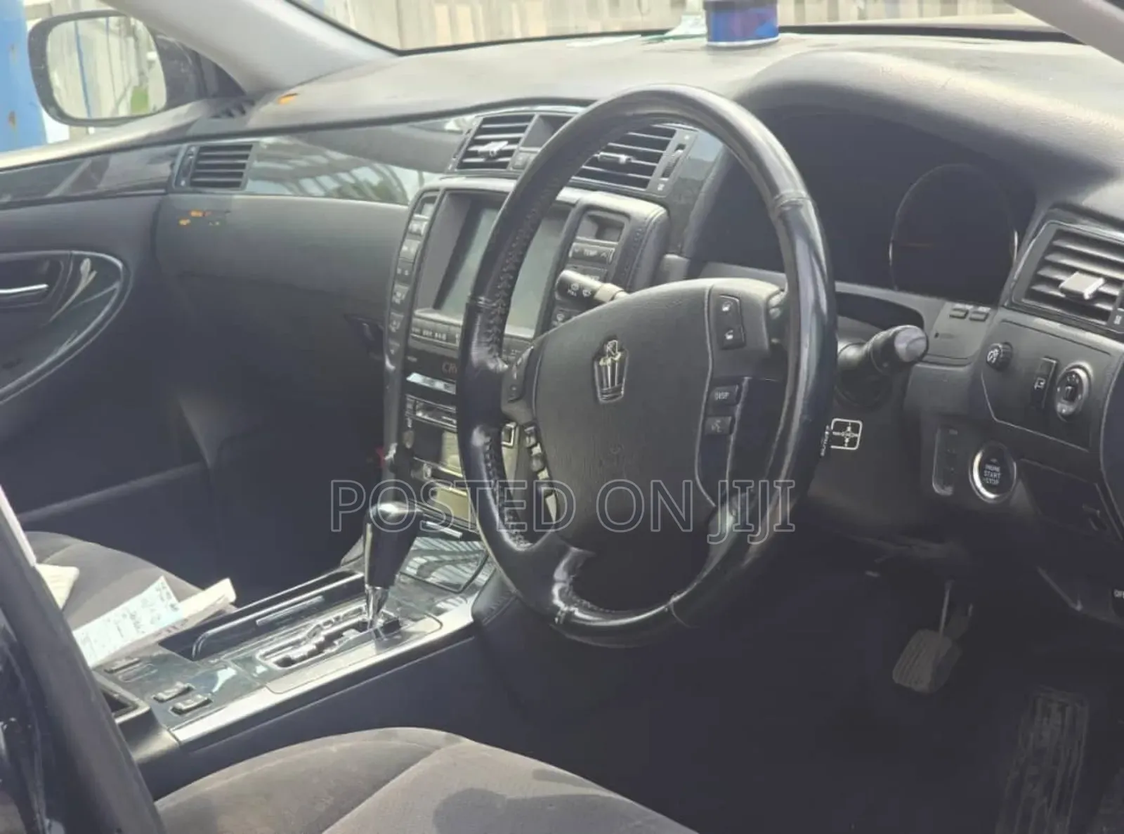 Toyota Crown 2006 Black