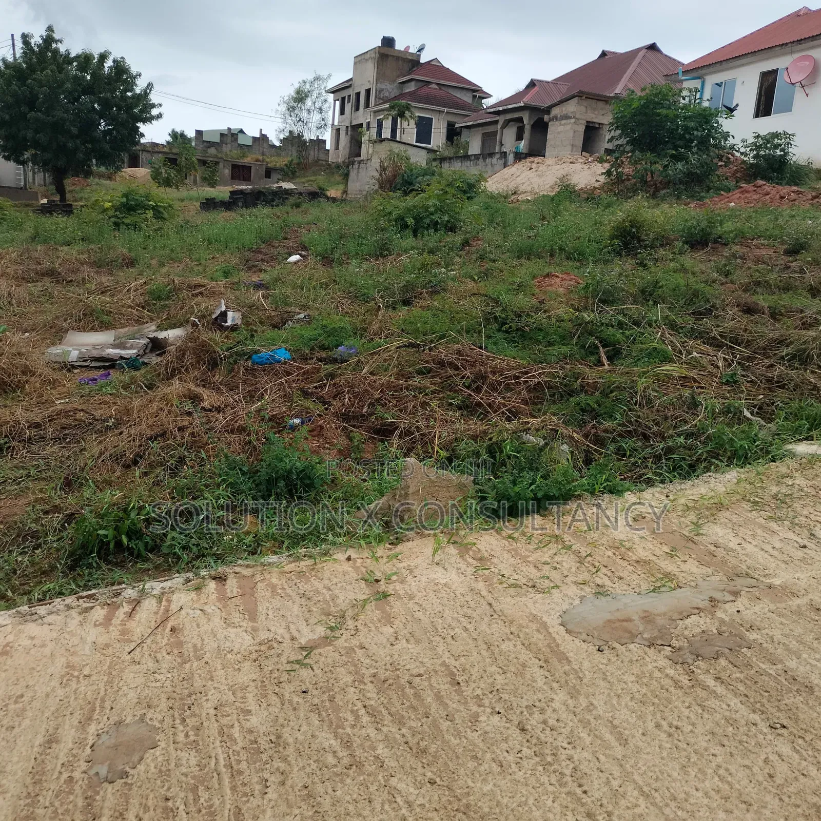 Kiwanja Kinauzwa Salasala Mwisho
