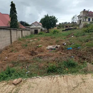 Kiwanja Kinauzwa Salasala Mwisho