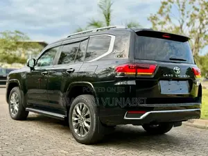 Toyota Land Cruiser 2023 Matt Black