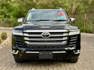 Toyota Land Cruiser 2023 Matt Black