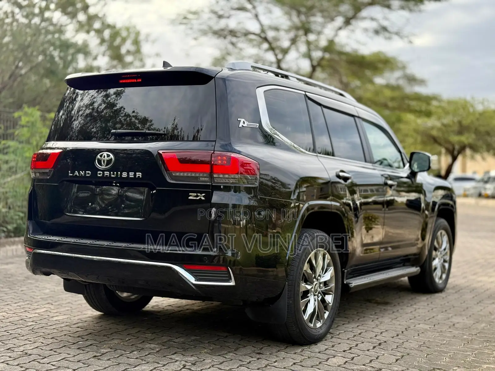 Toyota Land Cruiser 2023 Matt Black