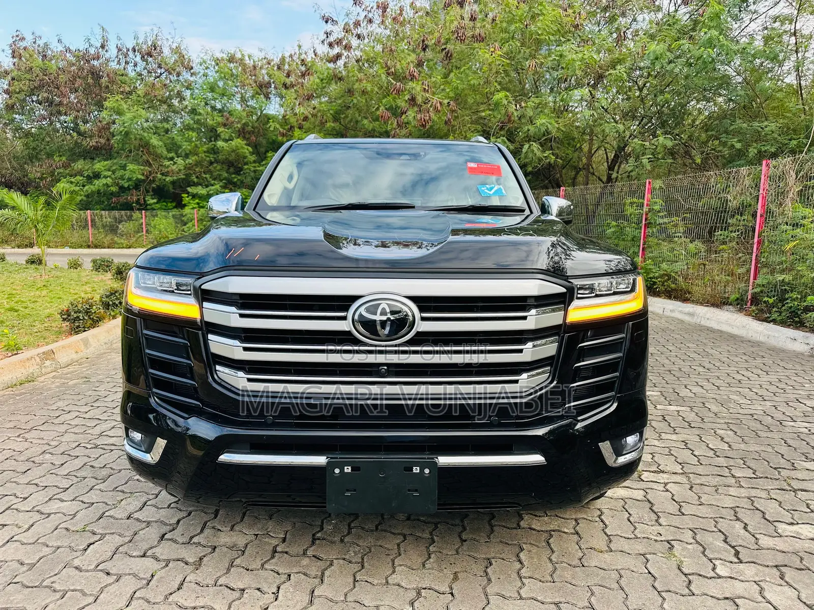 Toyota Land Cruiser 2023 Matt Black