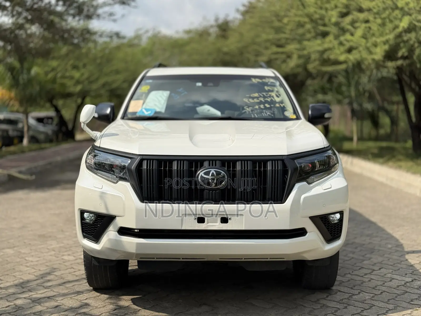 Toyota Land Cruiser Prado 2.7 2022 White