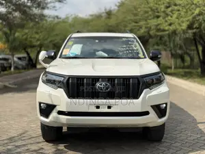 Toyota Land Cruiser Prado 2.7 2022 White