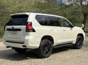 Toyota Land Cruiser Prado 2.7 2022 White