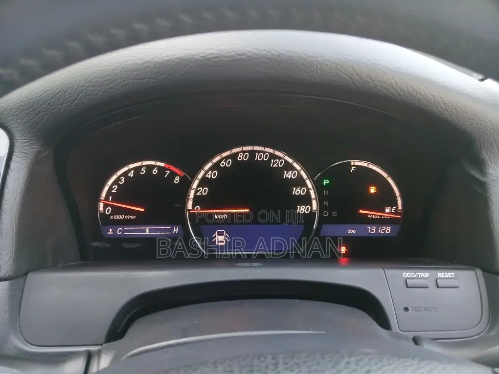 Toyota Crown 2006 Silver