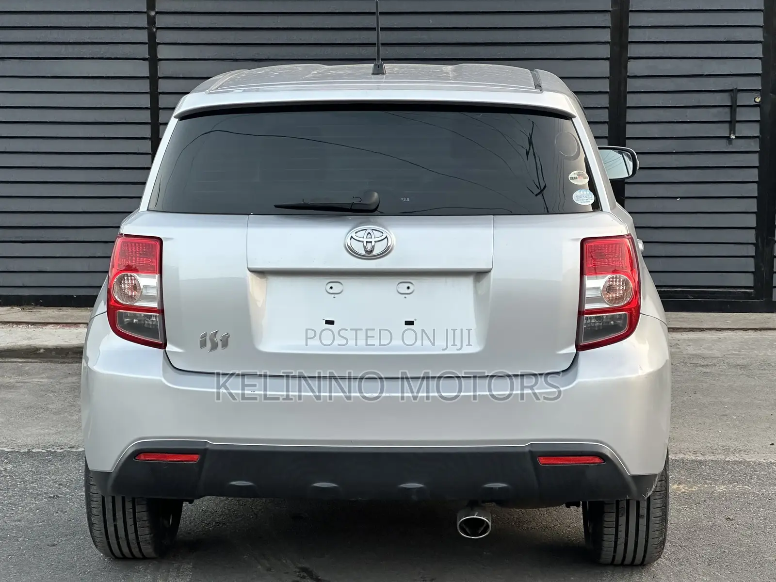 Toyota IST 2007 Silver