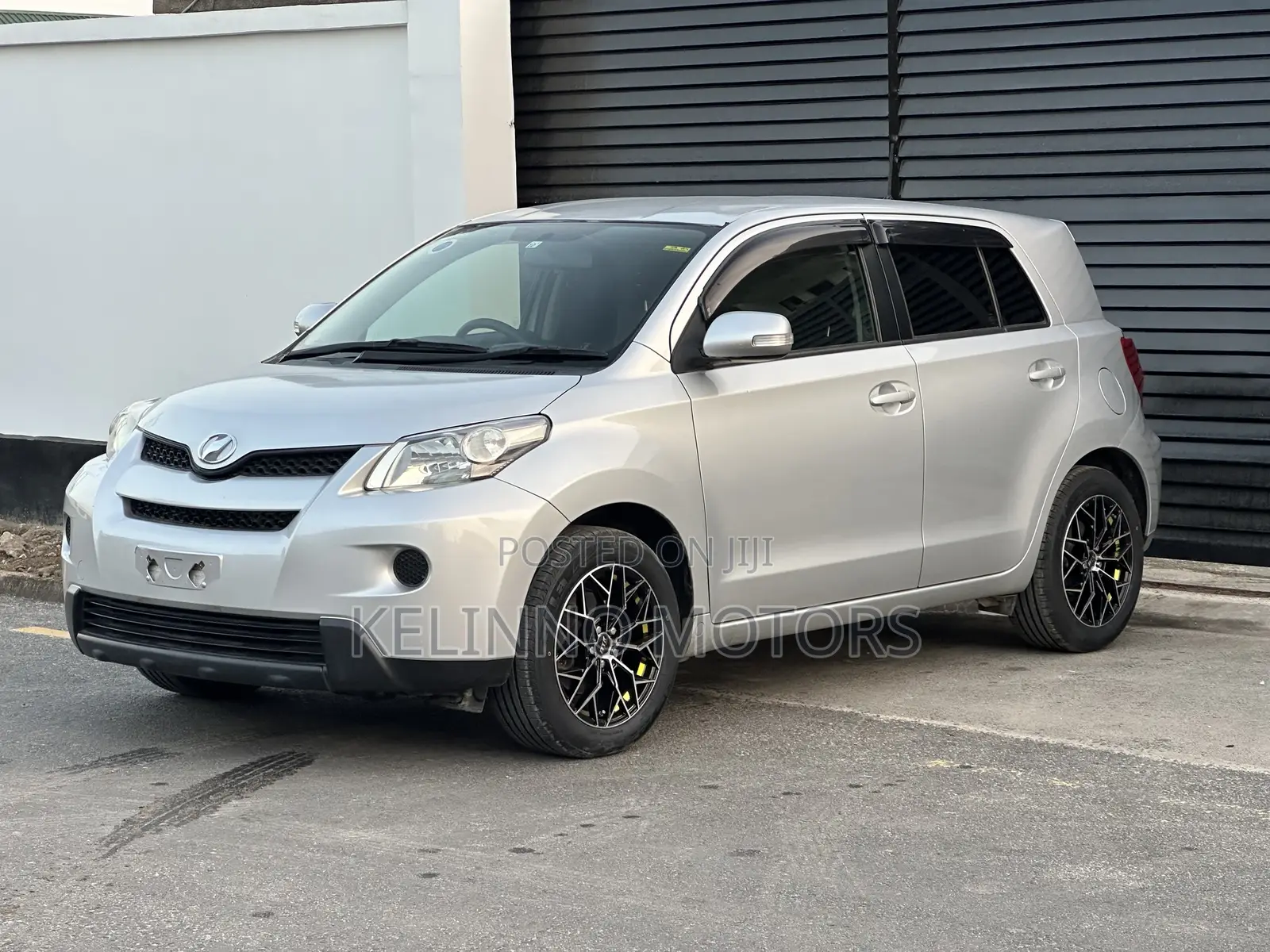 Toyota IST 2007 Silver