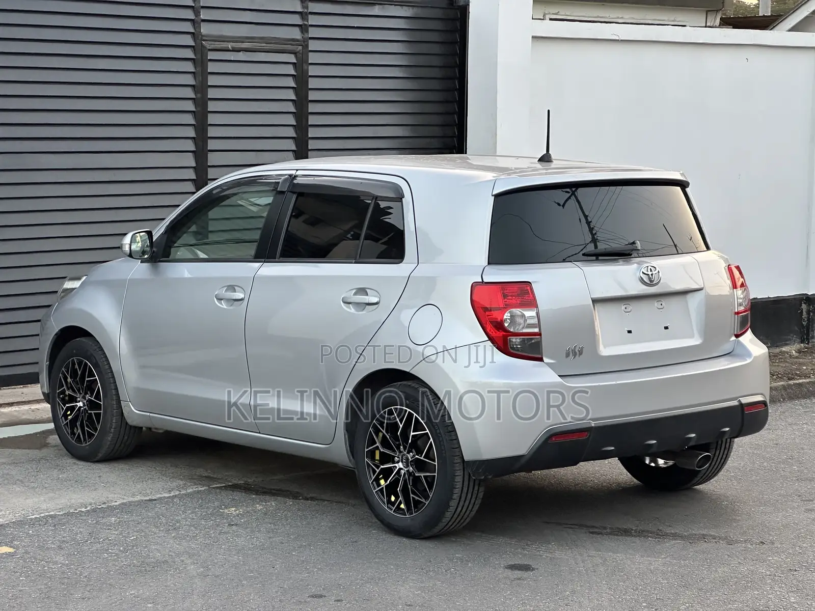 Toyota IST 2007 Silver
