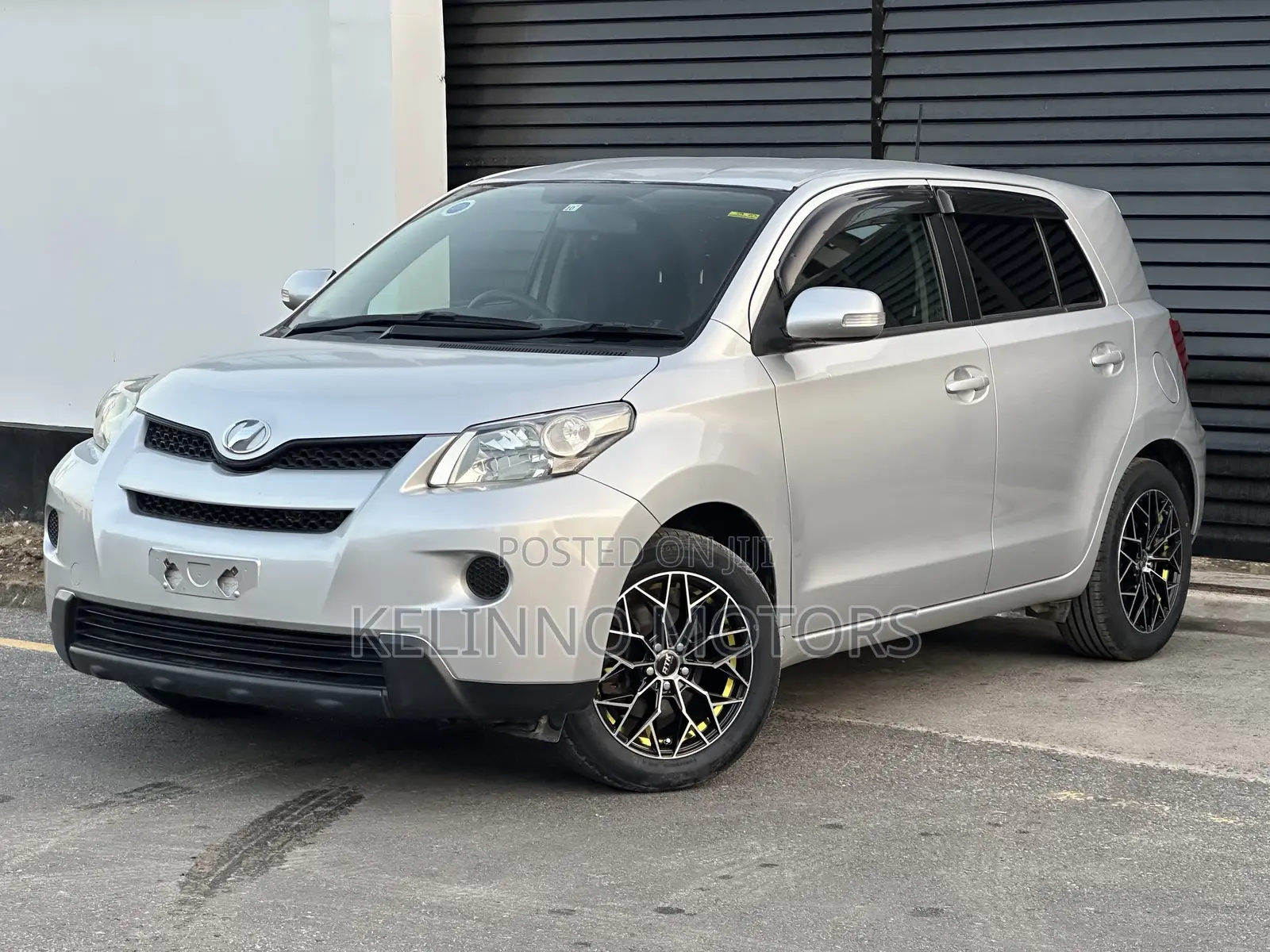 Toyota IST 2007 Silver