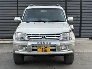 Toyota Land Cruiser Prado 2001 White