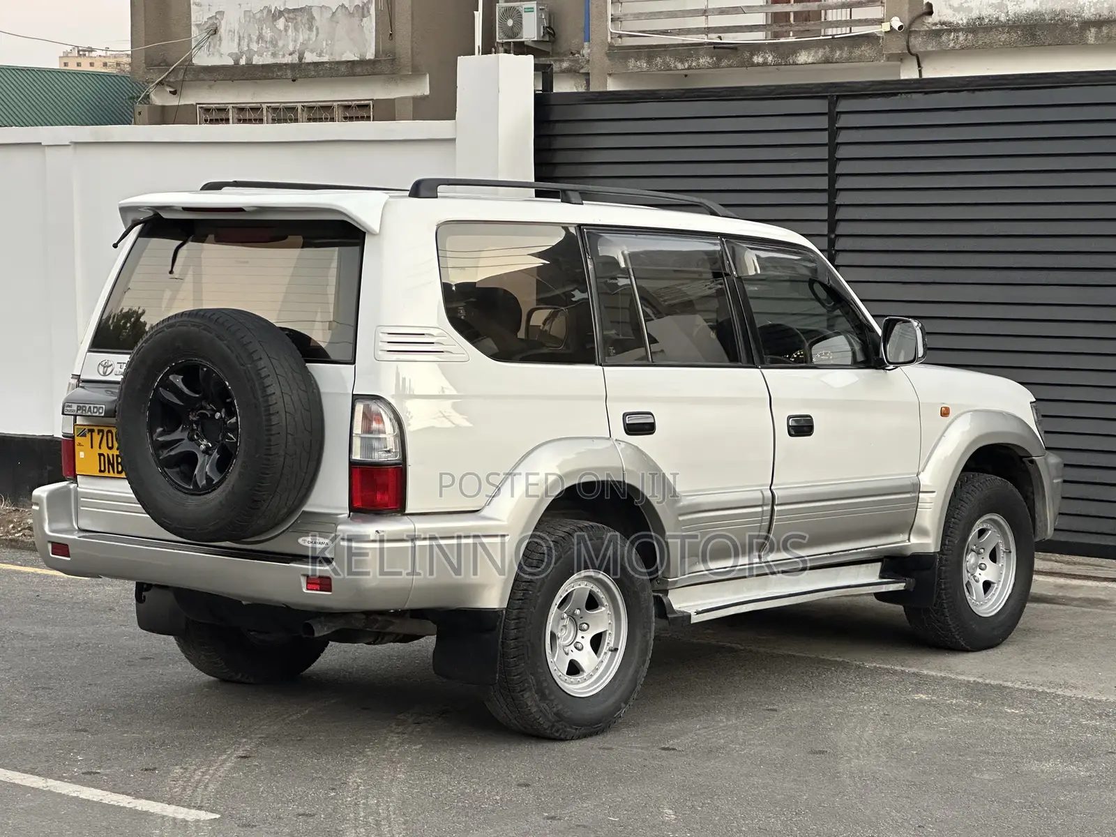Toyota Land Cruiser Prado 2001 White