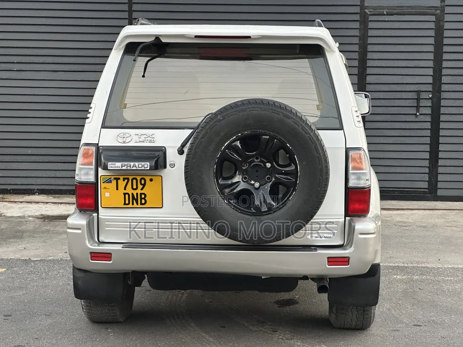 Toyota Land Cruiser Prado 2001 White