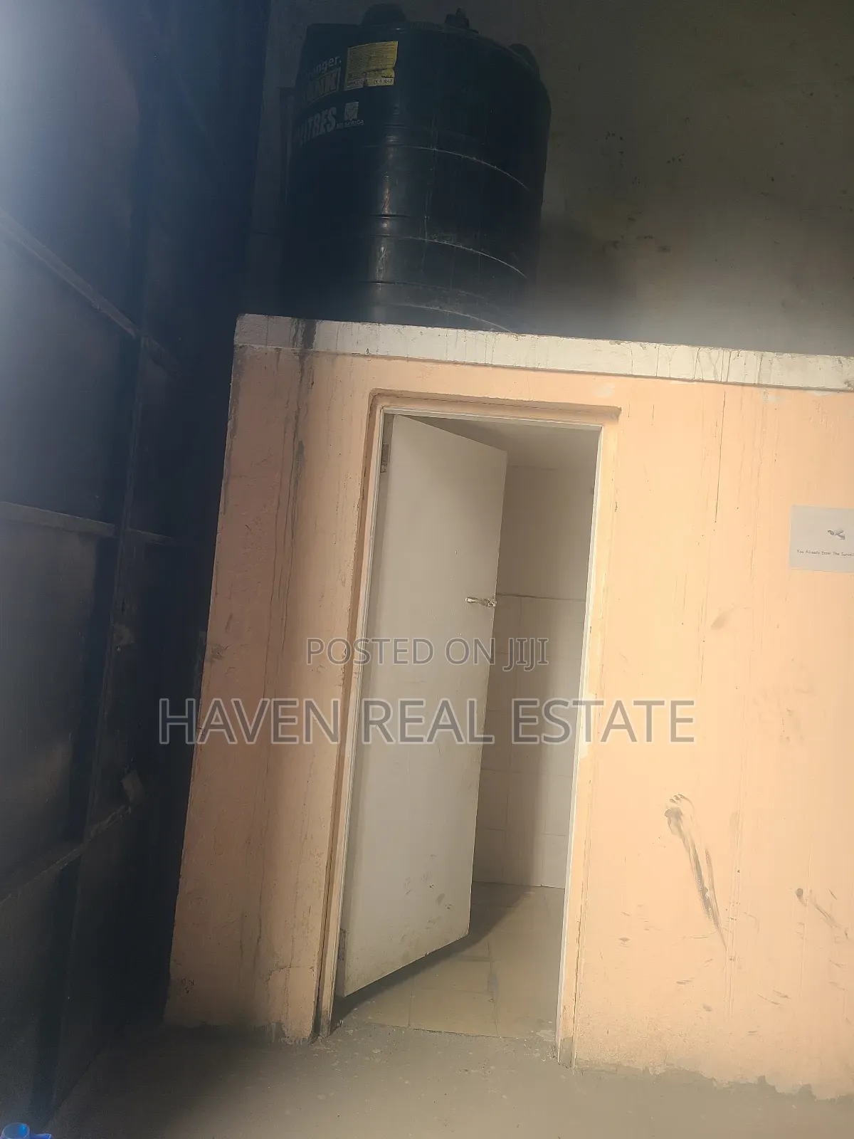 Godown for Rent at Changombe