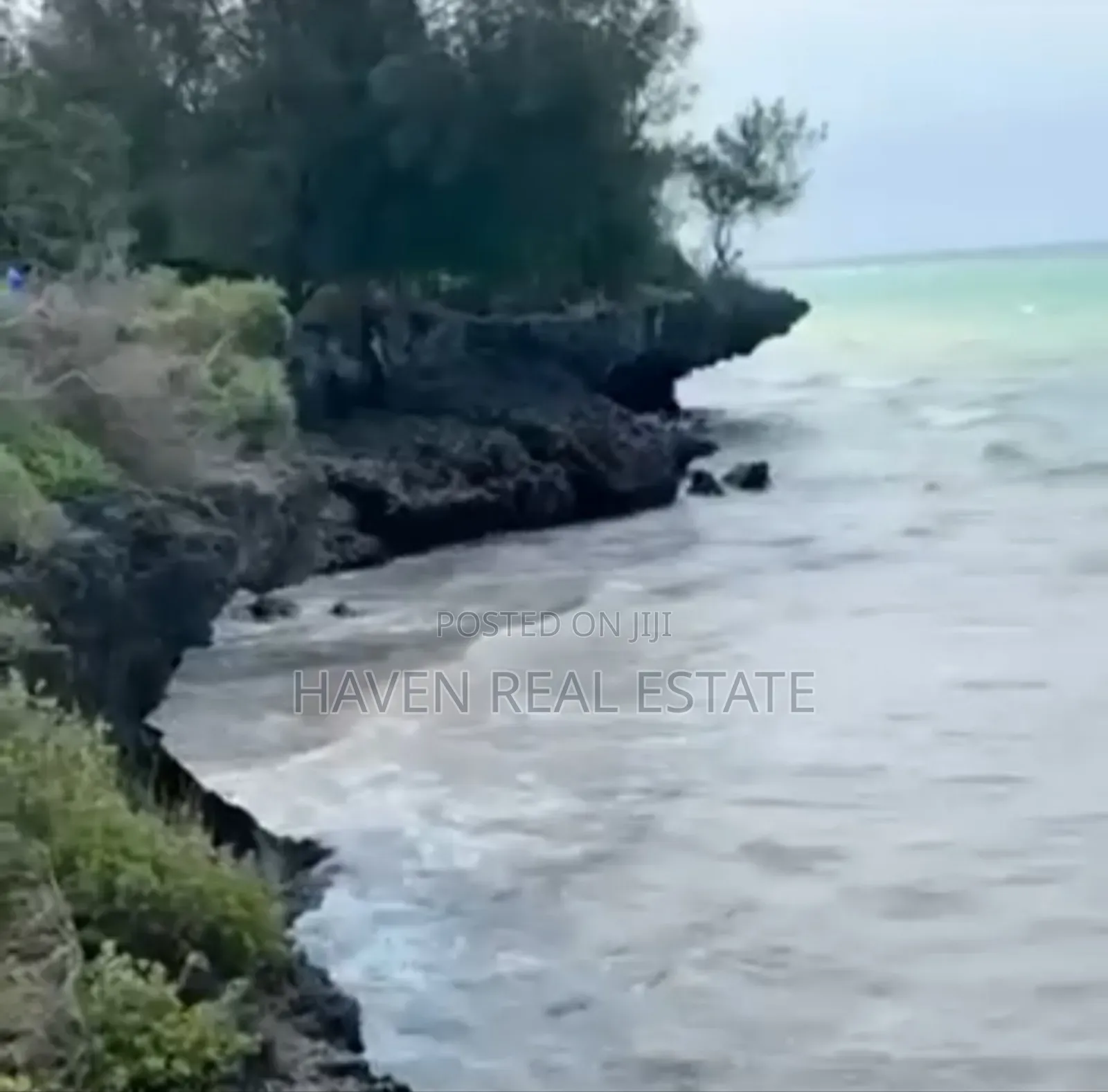 Beach Cliff for Sale at Zanzibar Uroa