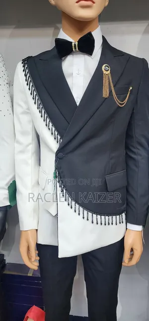 Asymmetrical Tuxedo-Style Suit With a Unique Design