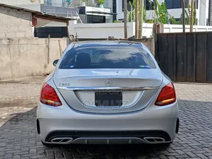 Mercedes-Benz C200 2015 Silver