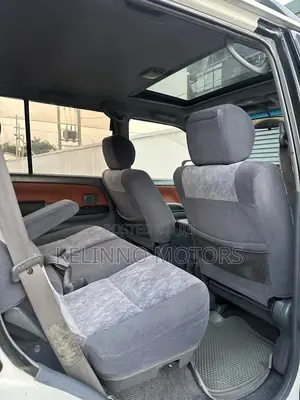 Toyota Land Cruiser Prado 2001 White