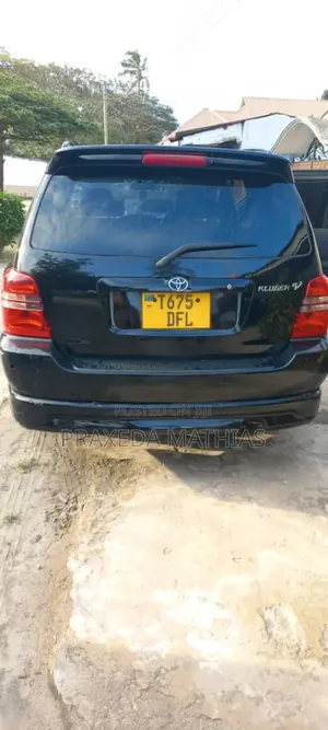 Toyota Kluger 2002 Black