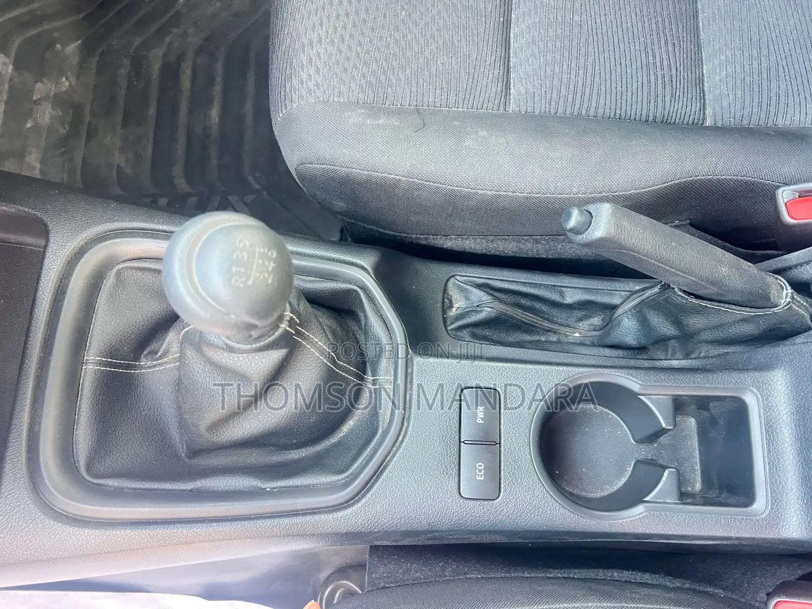 Toyota Hilux 2022 Off white