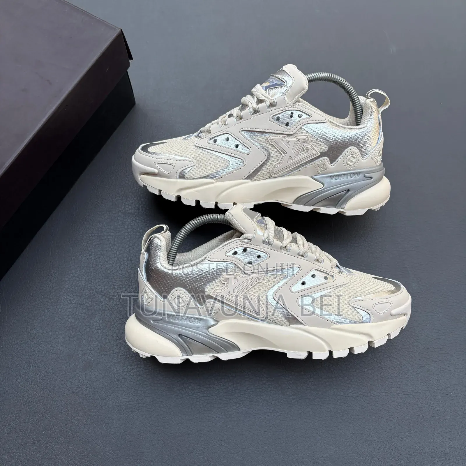 Lv Sneakers 
