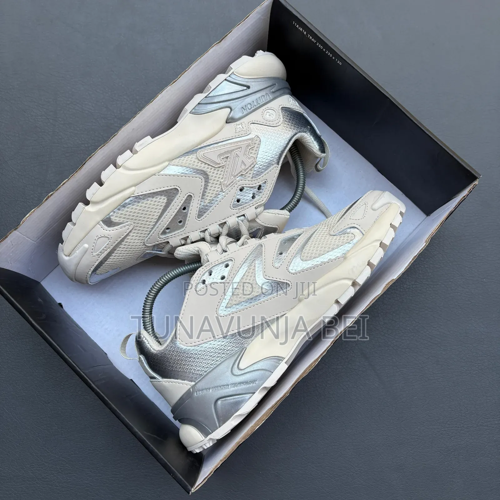 Lv Sneakers 