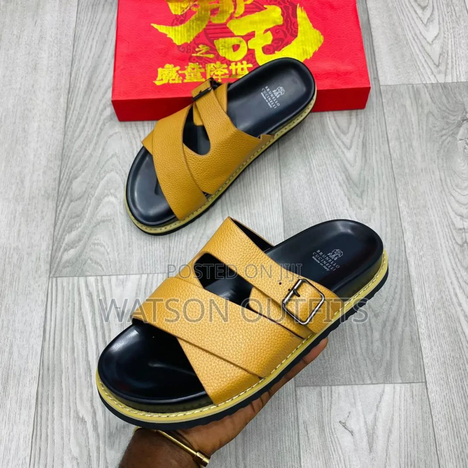 Men's Sandals Very Elegant and Hot in Clarks Top Brand