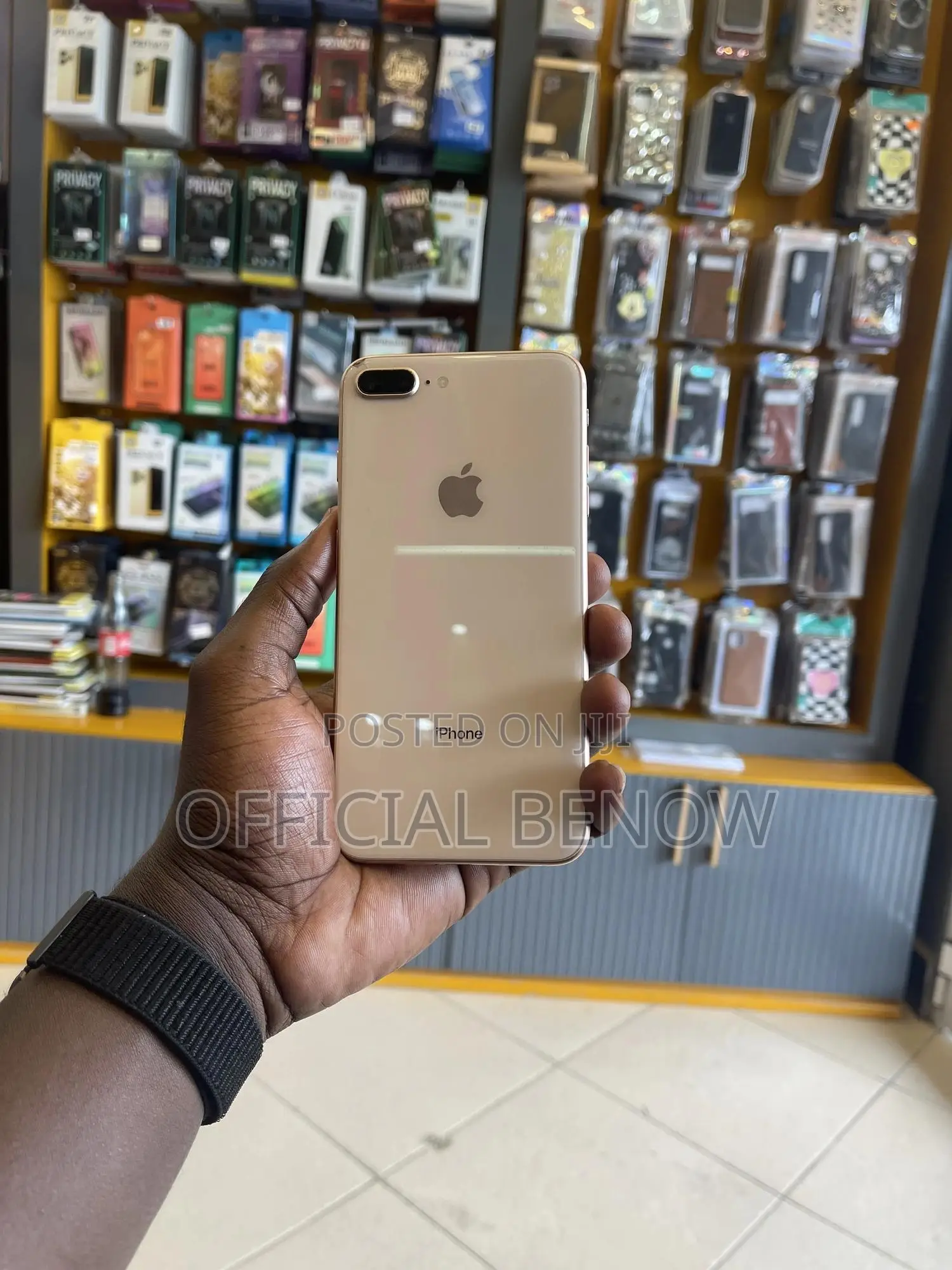 Apple iPhone 8 Plus 64 GB Gold