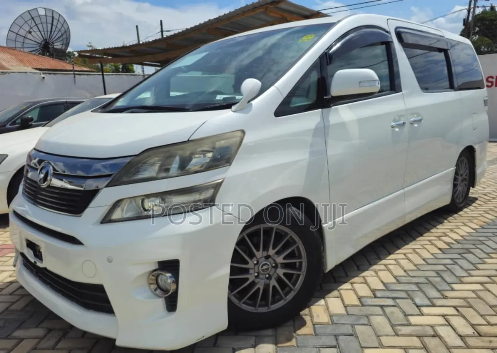 Toyota Vellfire 2008 White