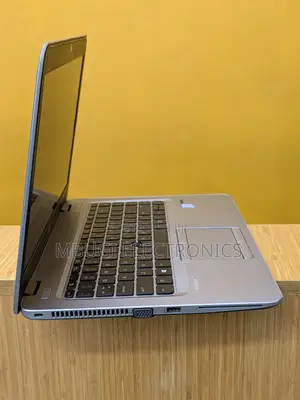 Laptop HP EliteBook 820 G3 8GB Intel Core I5 HDD+SSD 256GB