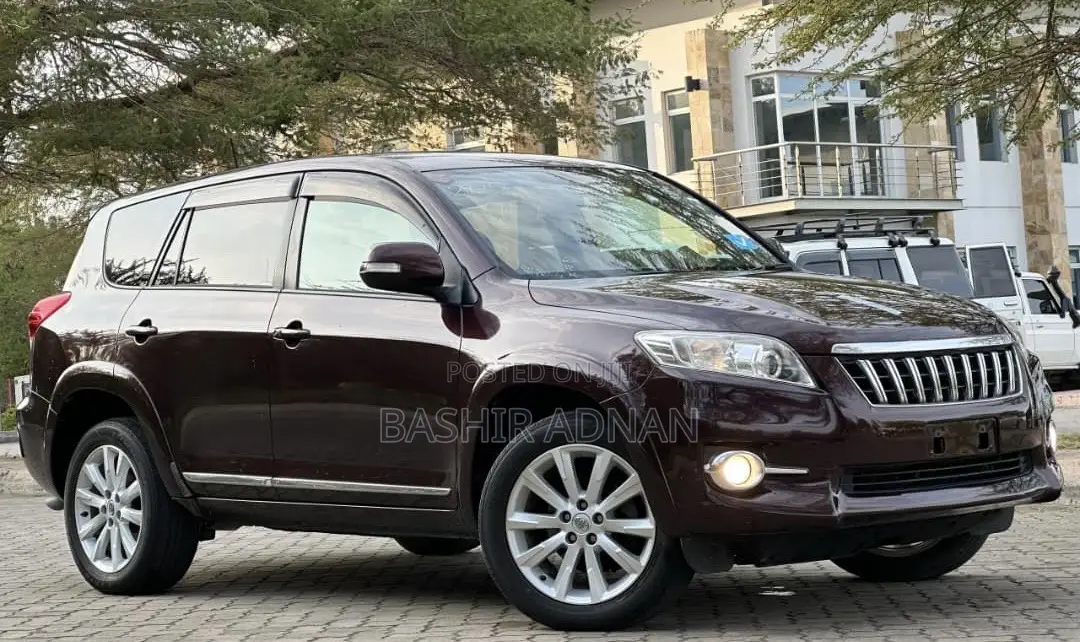 Toyota Vanguard 2010 Maroon