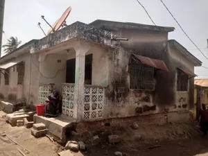 3bdrm House in Tip Top, Manzese for sale
