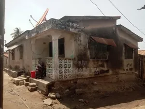 3bdrm House in Tip Top, Manzese for sale