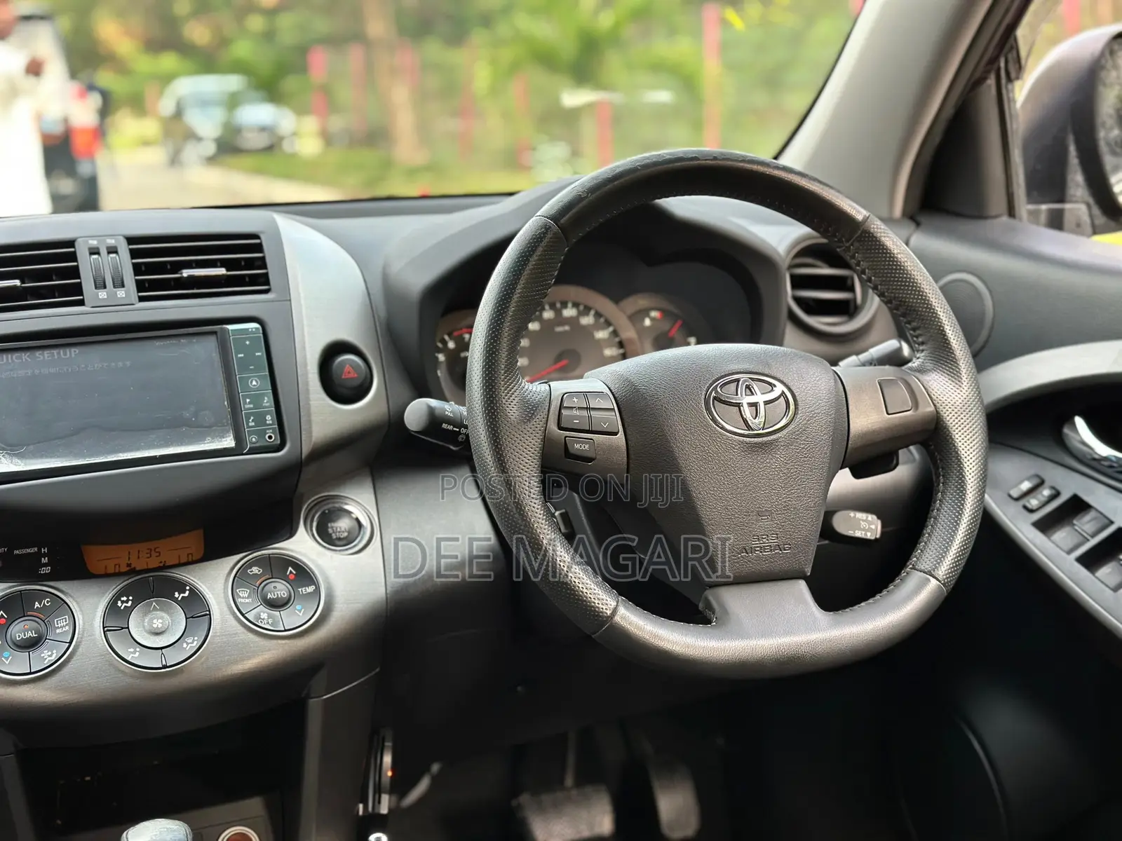 Toyota Vanguard 2010 Maroon