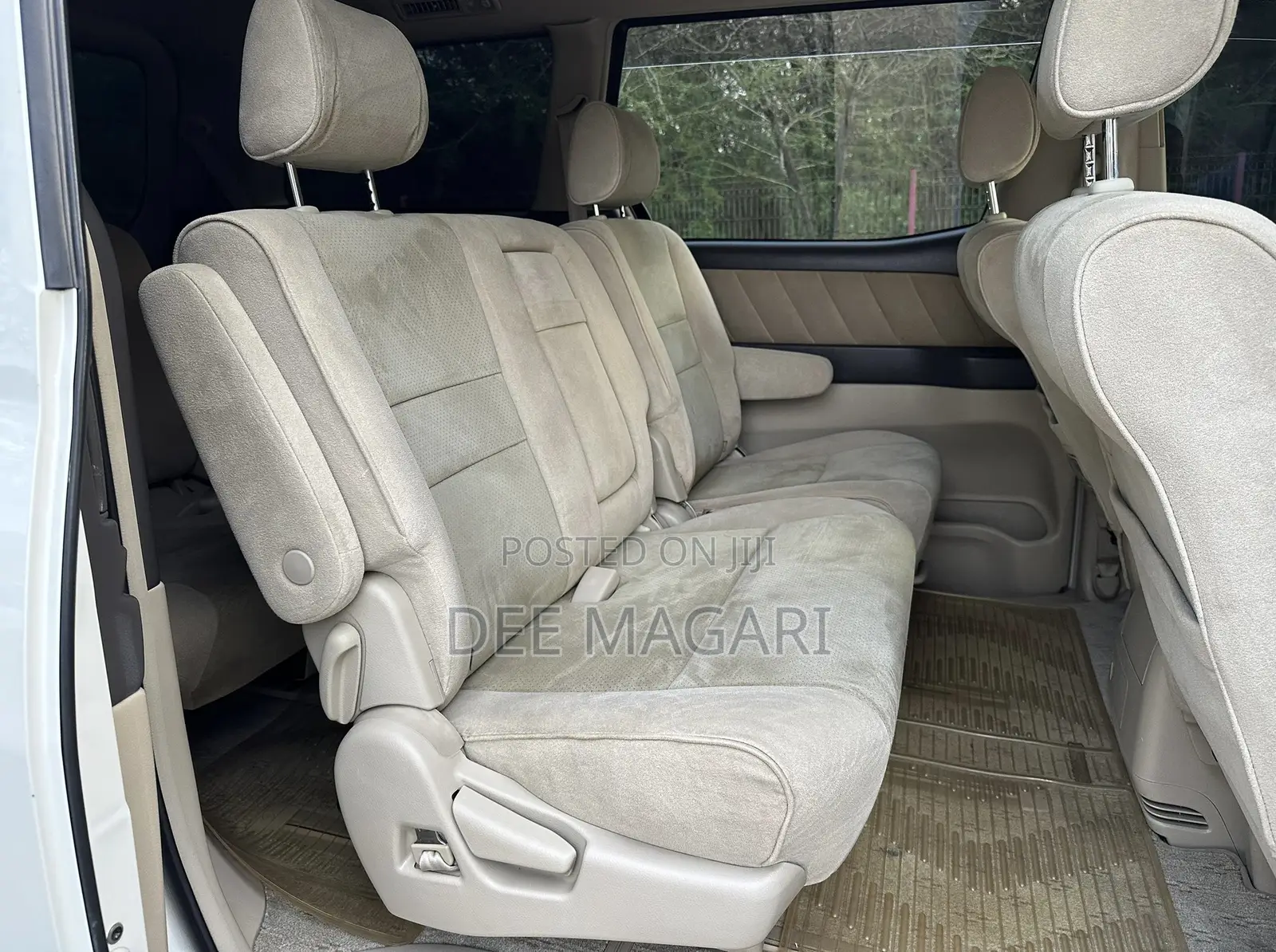 Toyota Alphard 2004 White