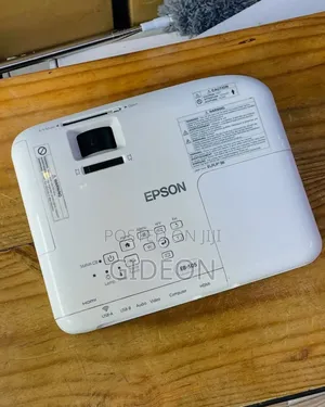 Epson Projector S05