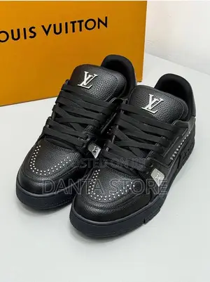 Lv Trainer Distressed Sneaker Black