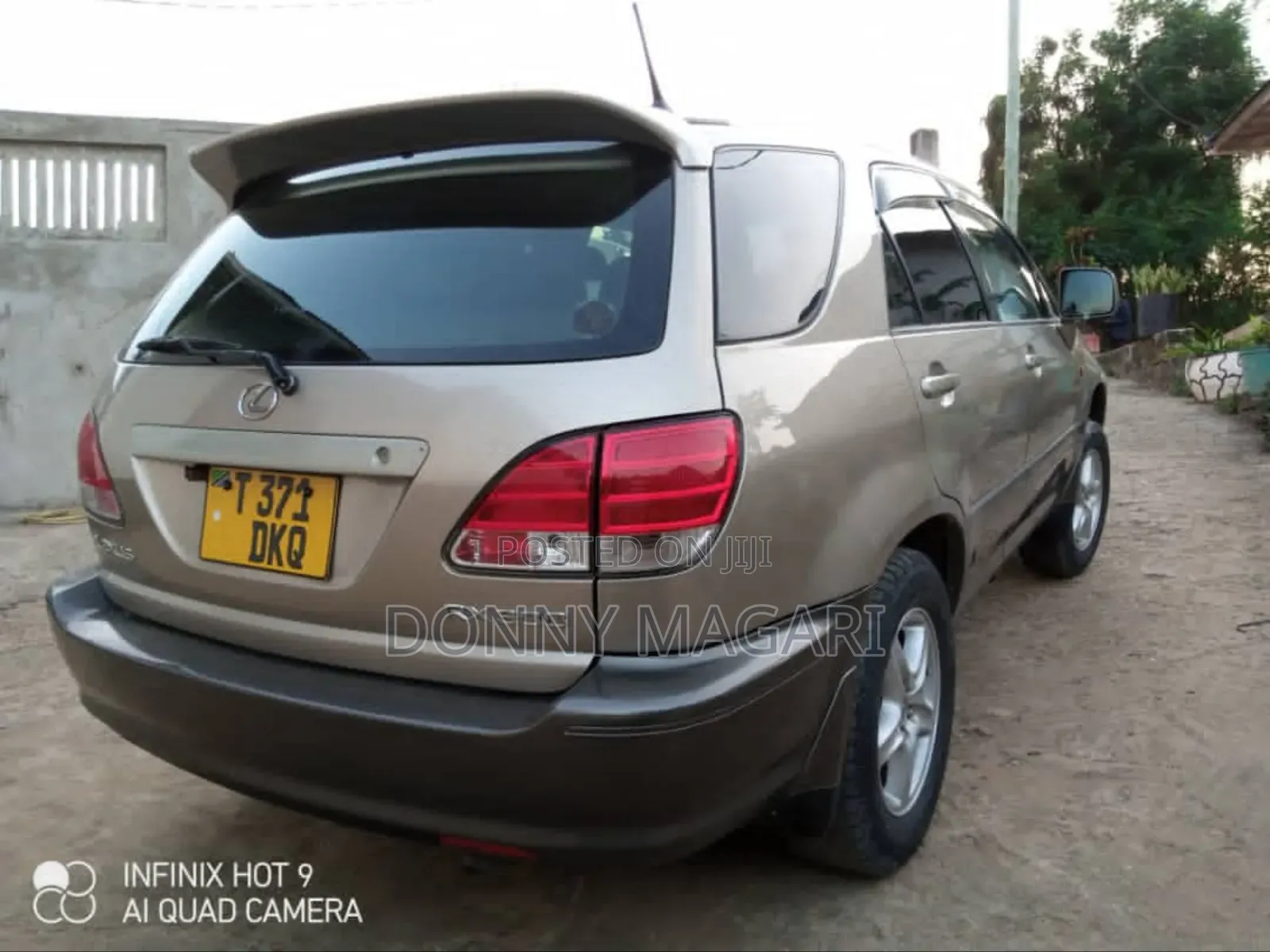 Toyota Harrier 2004 Gold