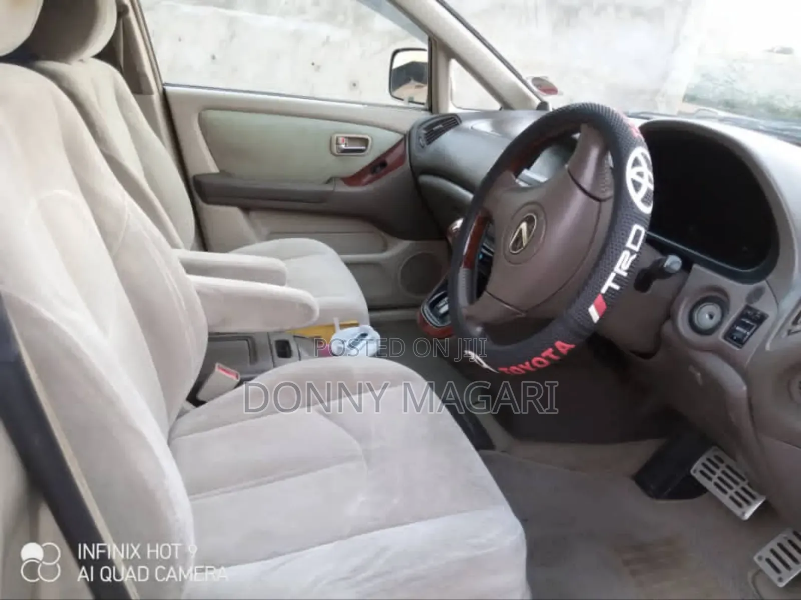 Toyota Harrier 2004 Gold