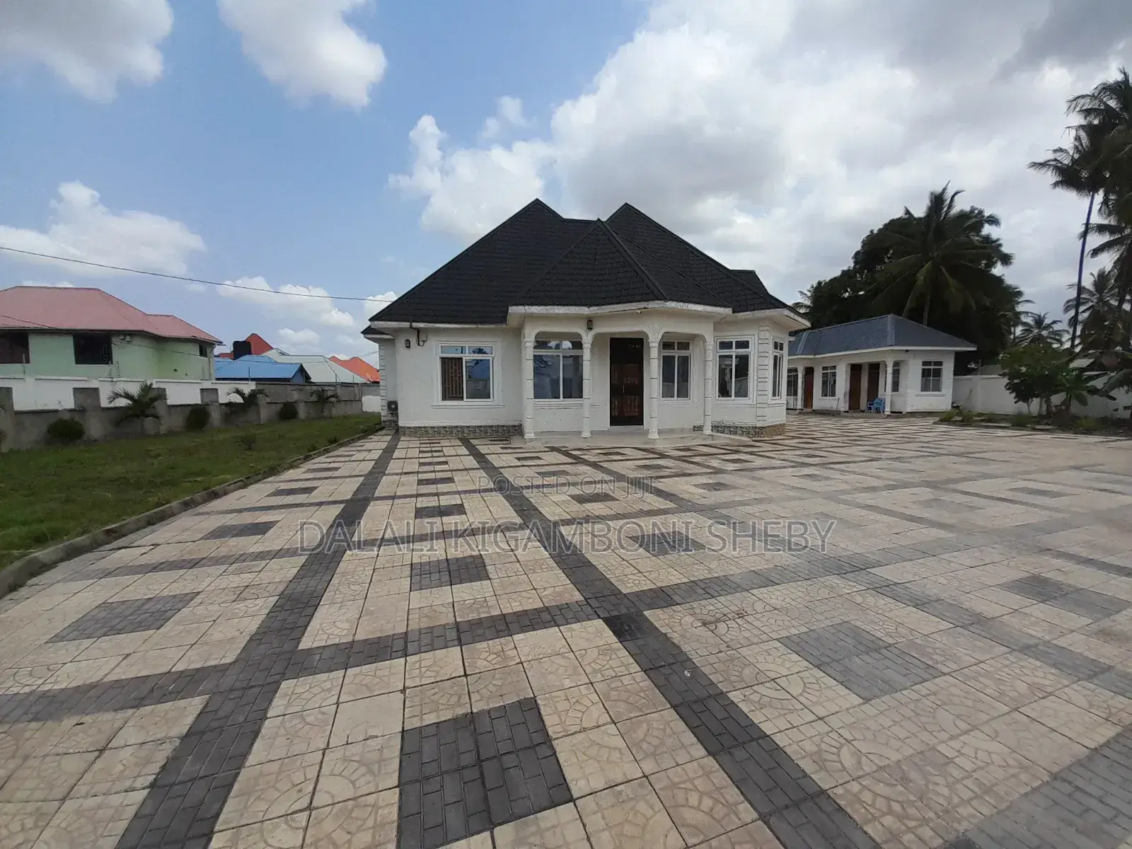 4bdrm House in Kigamboni Kisota for sale