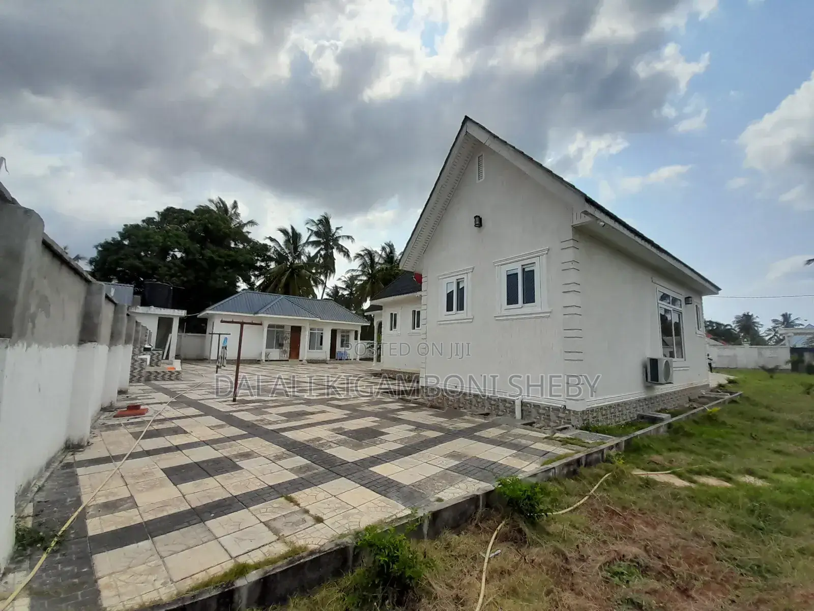 4bdrm House in Kigamboni Kisota for sale