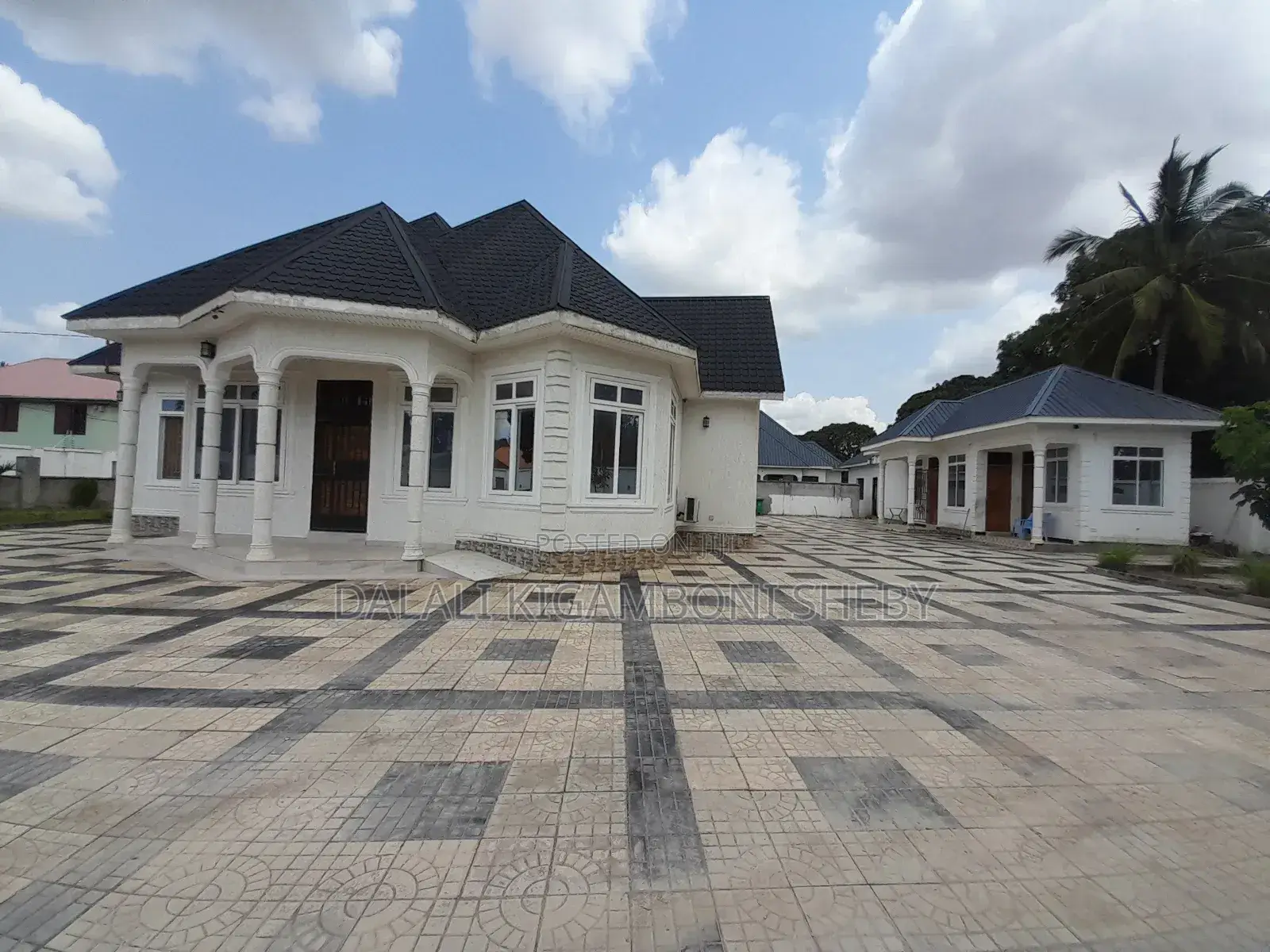 4bdrm House in Kigamboni Kisota for sale