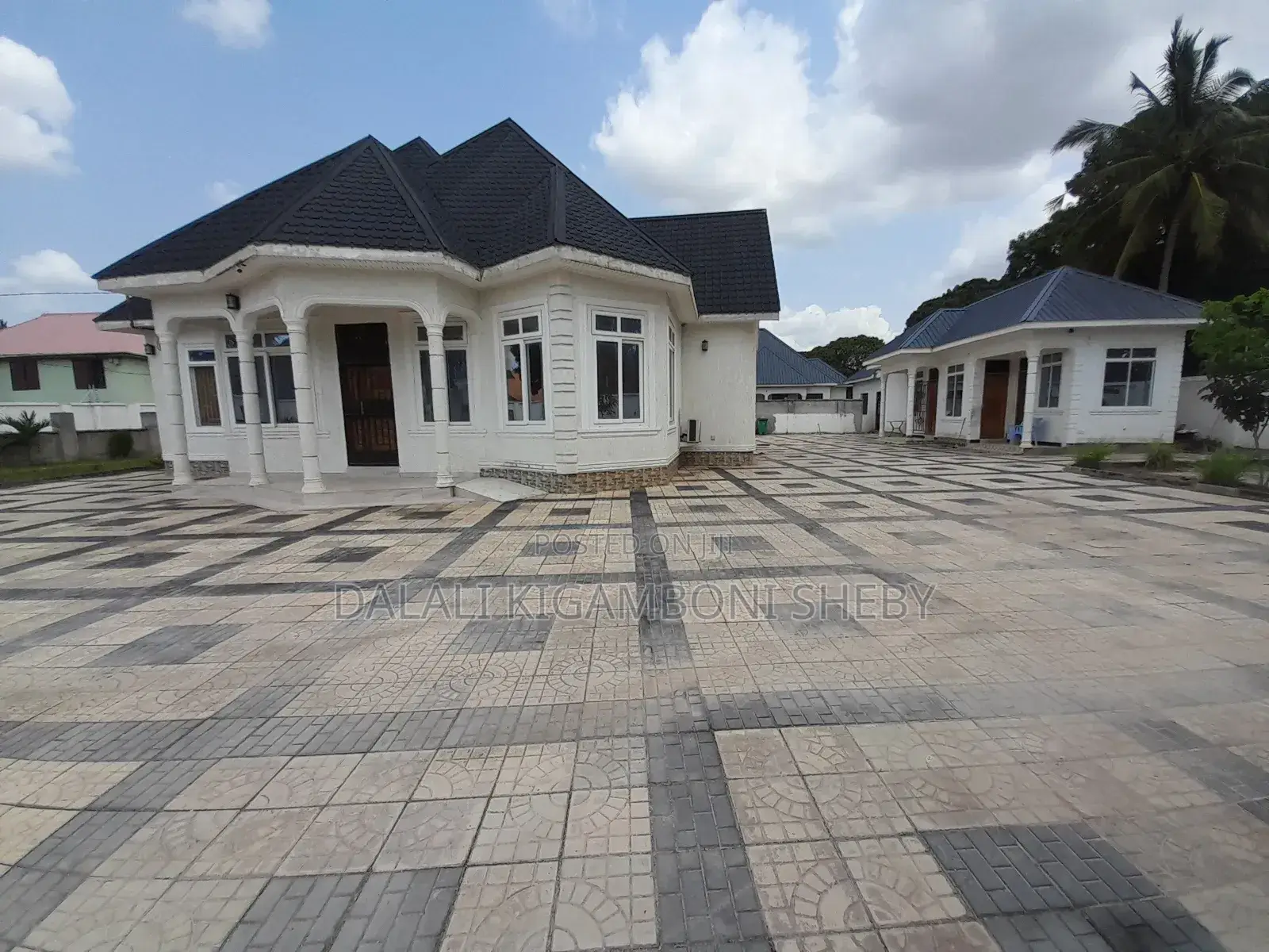 4bdrm House in Kigamboni Kisota for sale