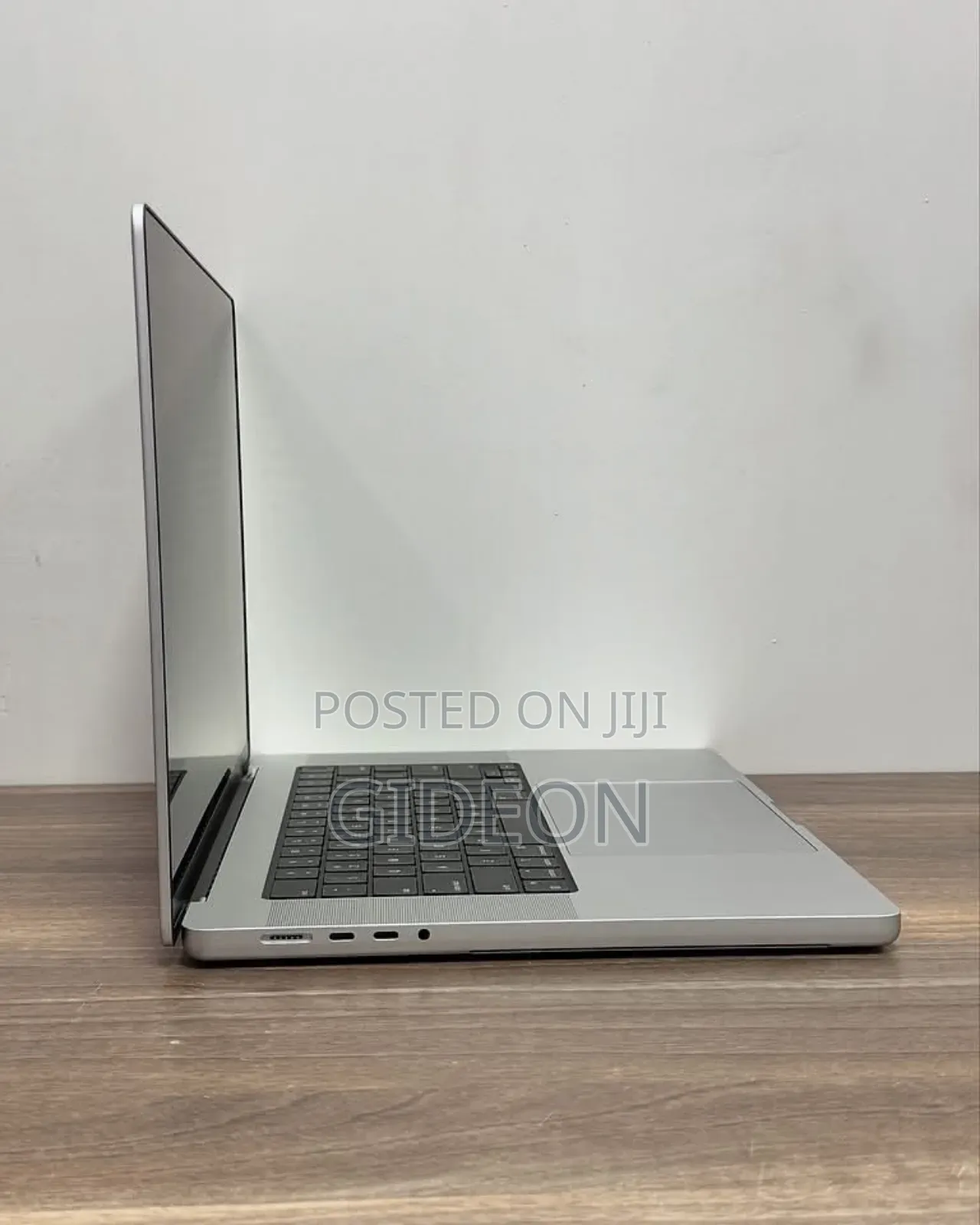 New Laptop Apple MacBook Pro 2024 M4 14-Inch 24GB Apple M4 Pro SSD 1T