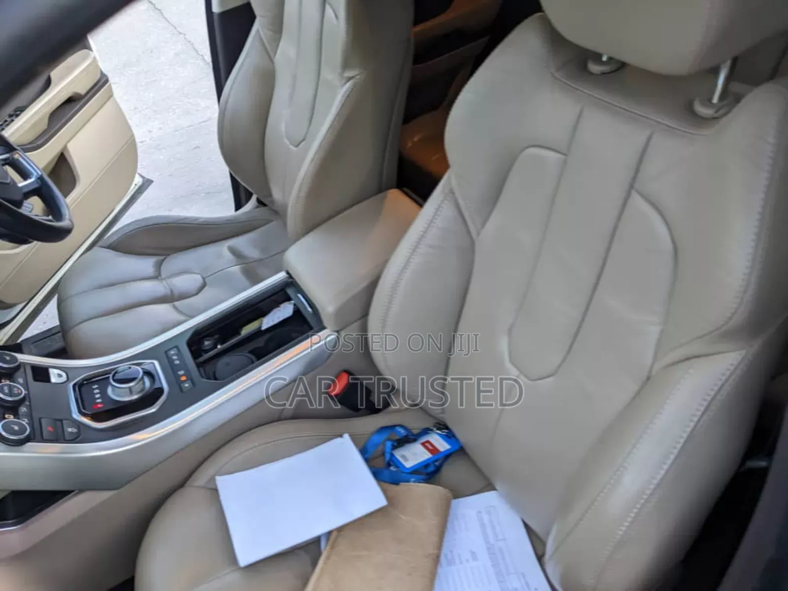 Land Rover Range Rover Evoque Coupe Pure 2012 White