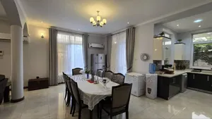 5bdrm Block of Flats in Mchakama, Mikocheni for sale