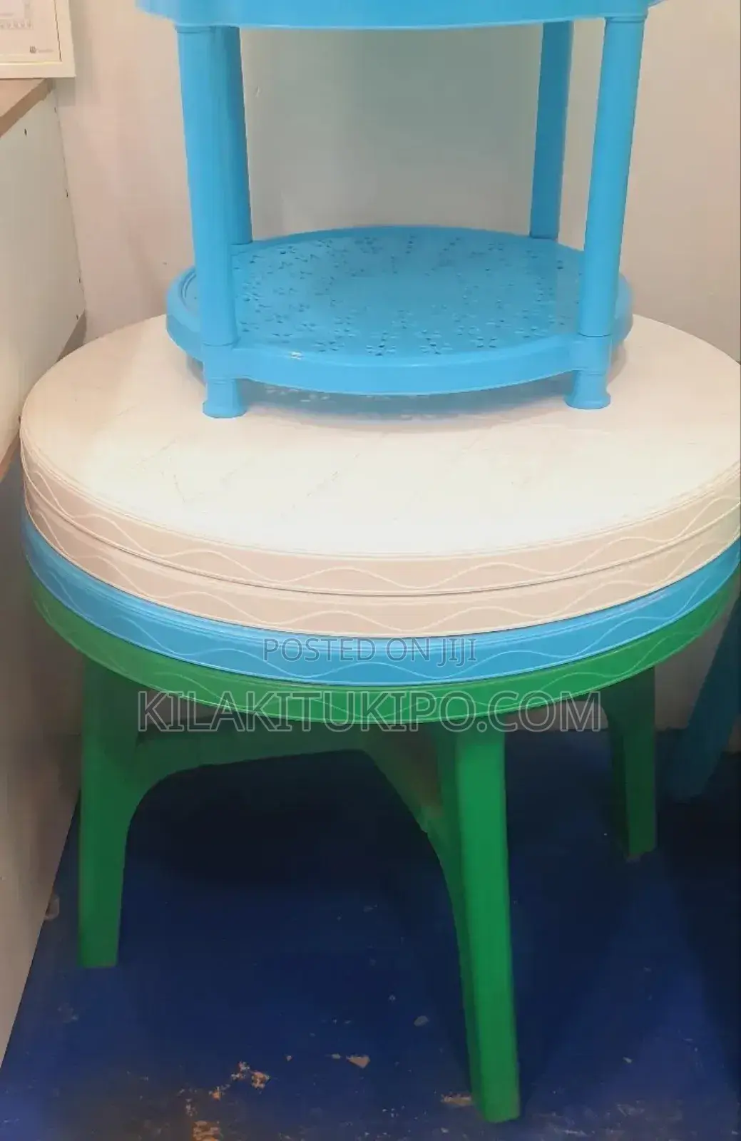 Plastic Round Table 70*90cm