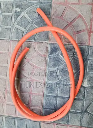 Gas Pipe 2 Meters and It's 2 Clamps Pin