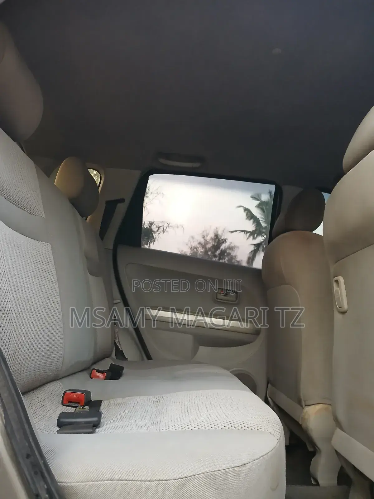 Toyota IST 2003 Gold